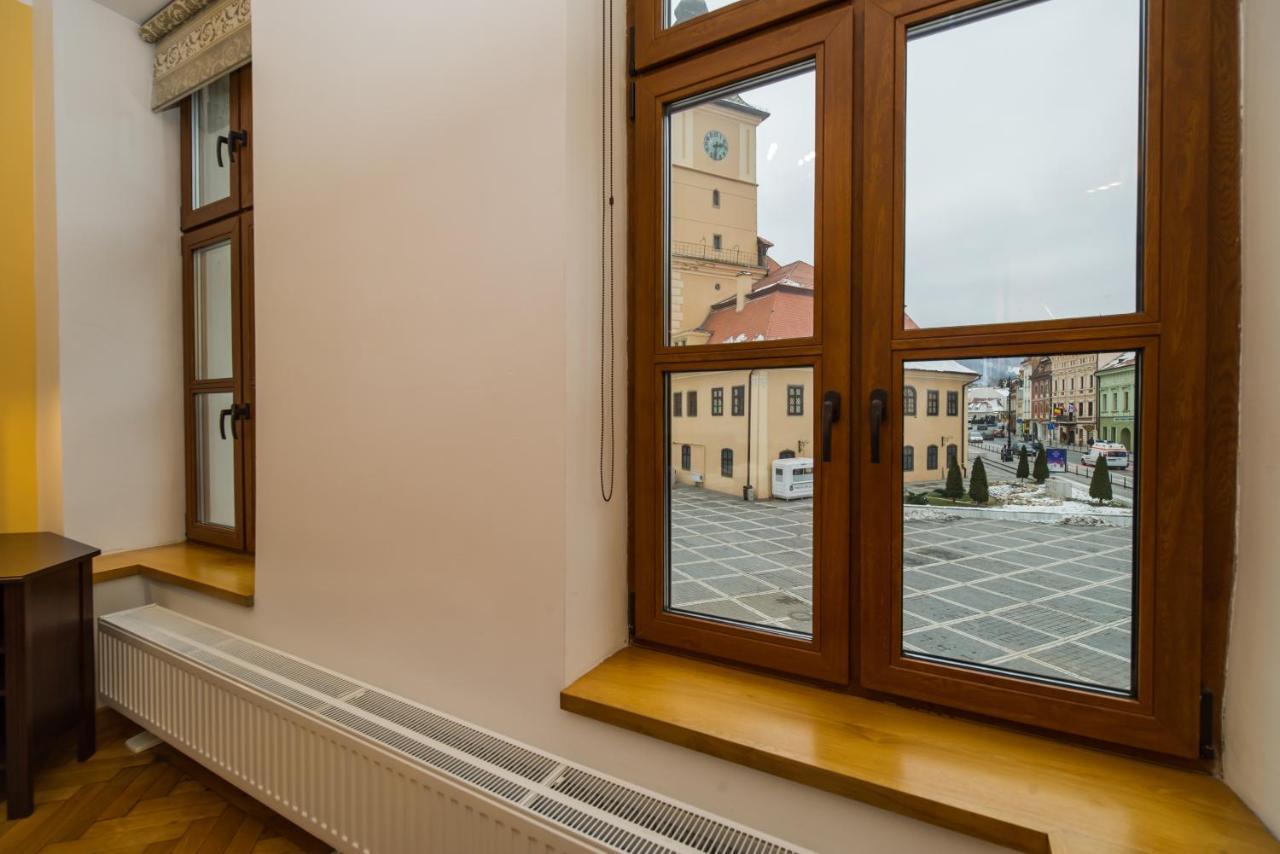 Council Square Estate Apartment *Bull'S Eye* Braşov Exterior foto
